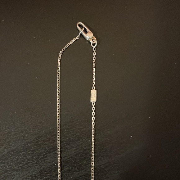 Gucci Sterling Necklace w/ Card & Box EUC - Picture 3 of 3